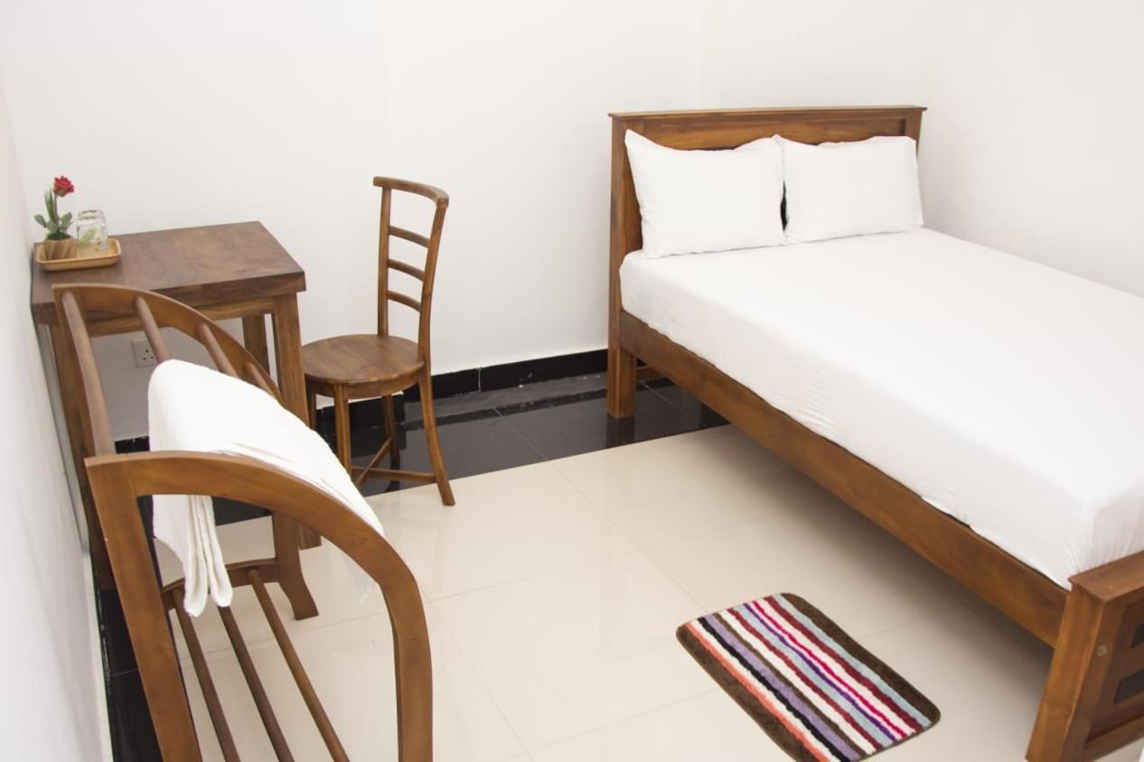 Sanmi Airport Resort 카투나야크 외부 사진