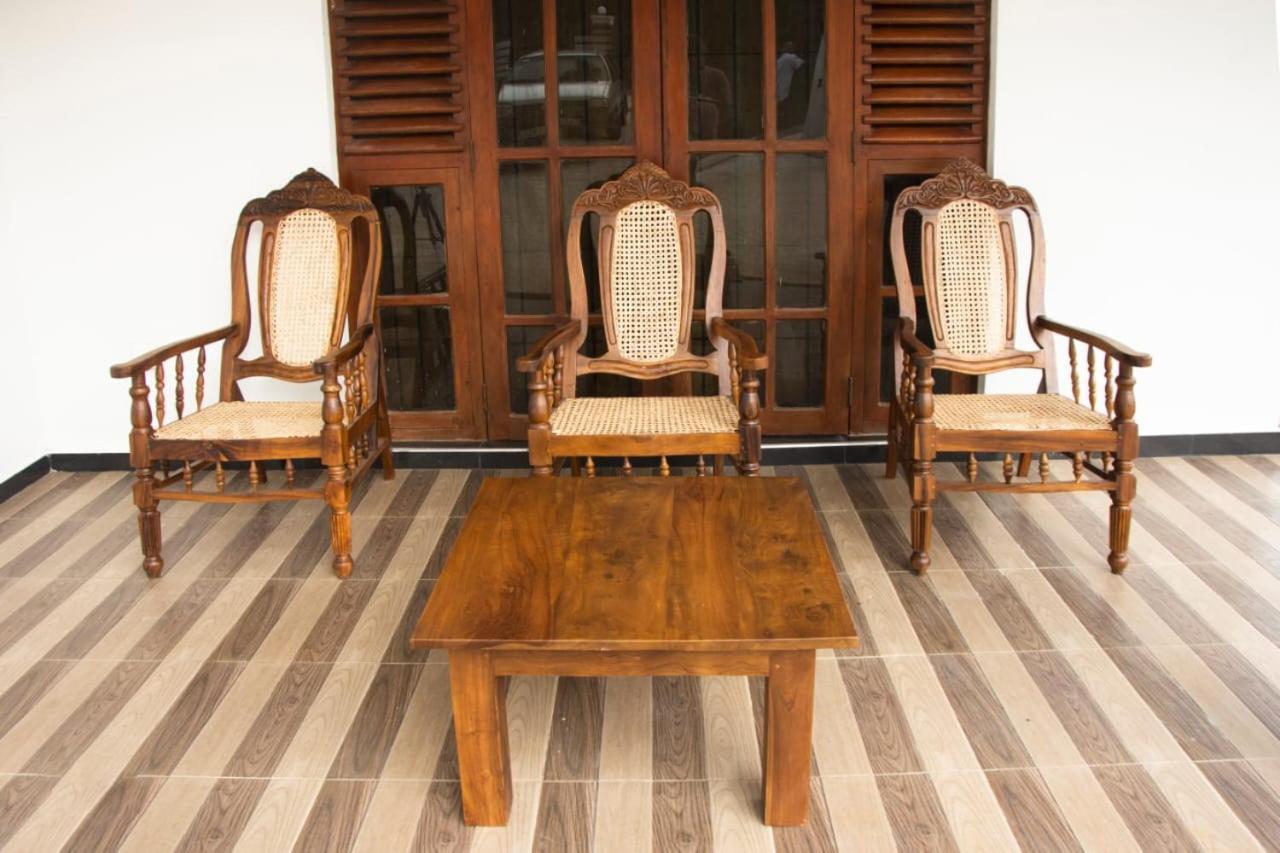 Sanmi Airport Resort 카투나야크 외부 사진